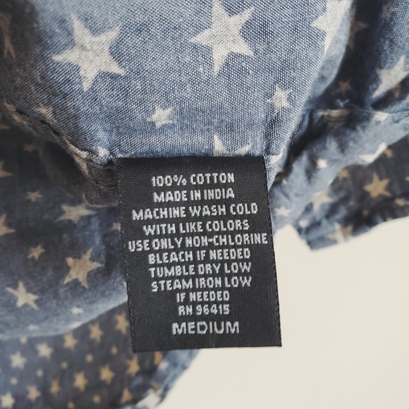 Artistry in Motion star print button up shirt m - Picture 5 of 6